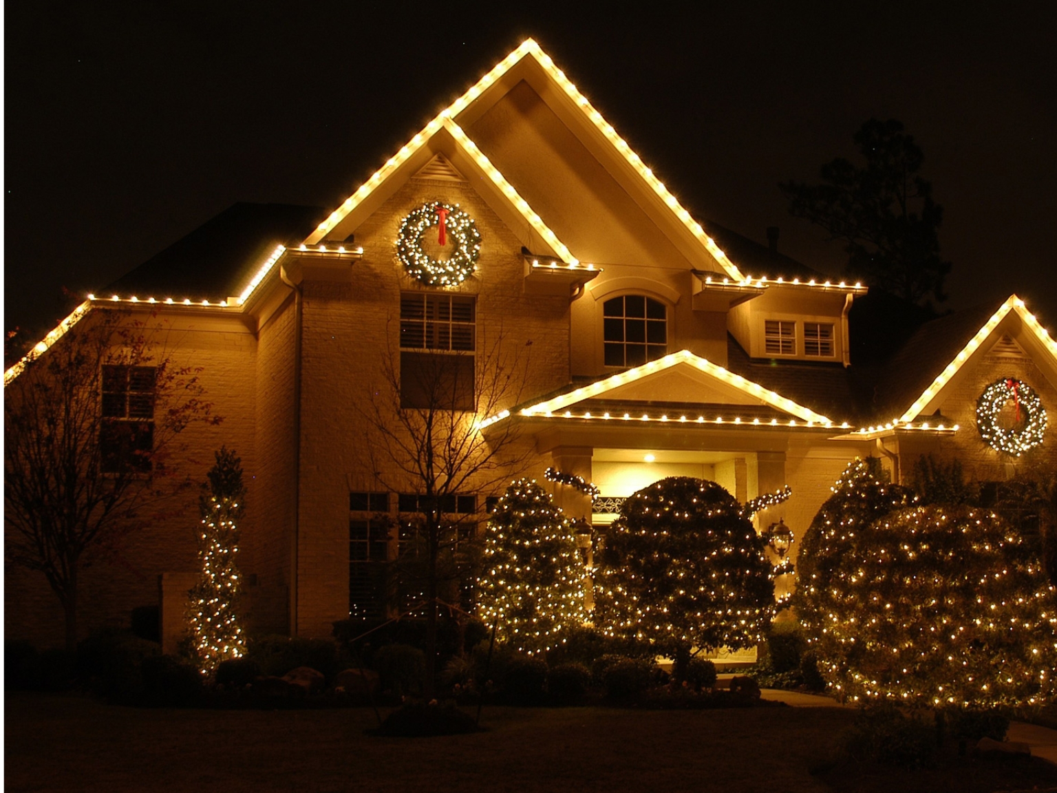 Christmas Light Installation Christmas Light Installation